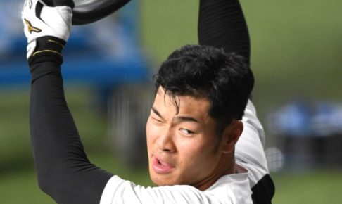 阪神・佐藤輝が初のスタメン落ち　2試合連続無安打中