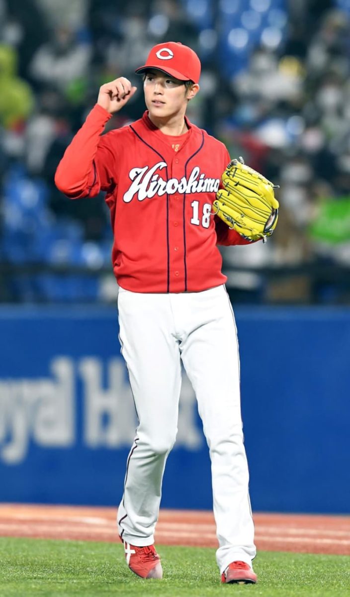 広島・森下が圧巻の6安打完封勝利！リーグ一番乗り　九回1死三塁もしのぐ