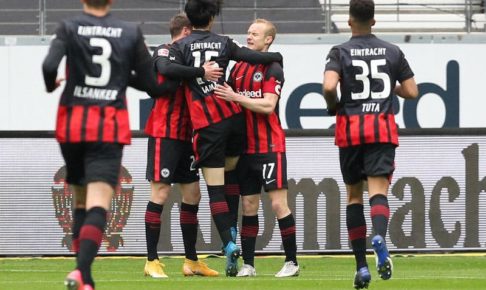 サッカー＝フランクフルト鎌田が得点、チームは競り勝つ