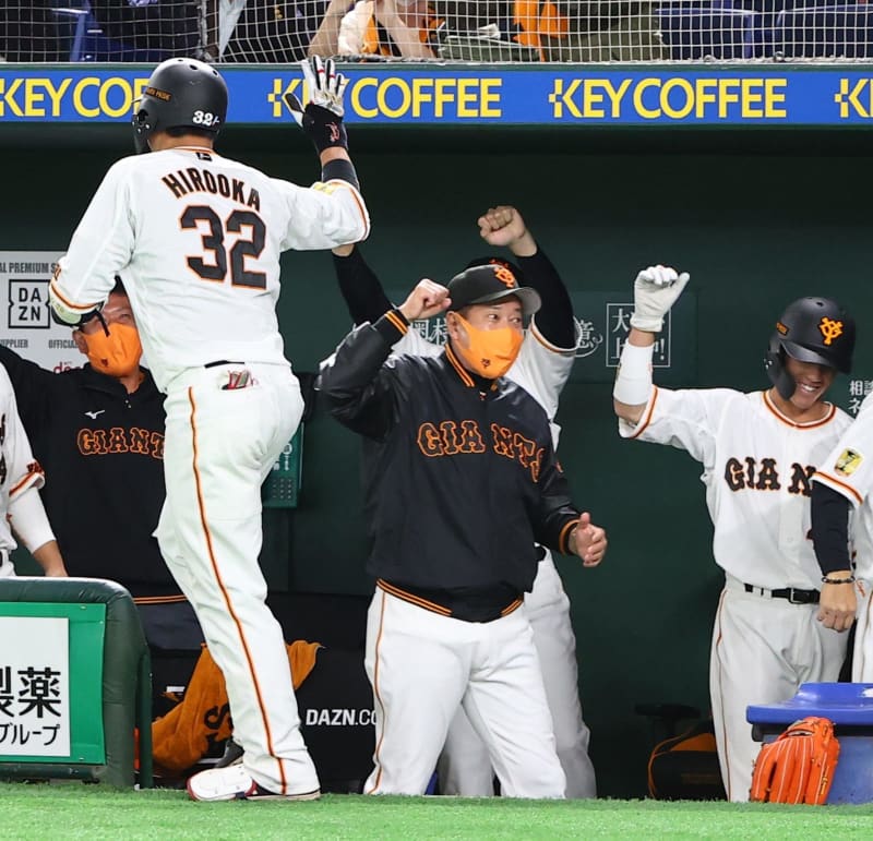 巨人・原監督は確信「近々未来、必ず主力選手になる」V弾の広岡を大絶賛 巨人・原監督は確信「近々未来、必ず主力選手になる」V弾の広岡を大絶賛