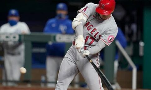 【MLB】大谷翔平、走って打って2試合連続猛打賞　“快足”内野安打、特大4号ソロ、右前打