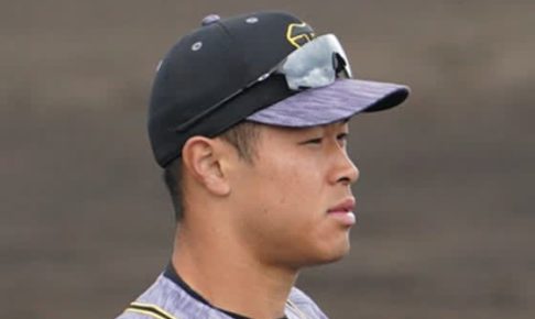 阪神ドラ1佐藤輝、痛恨失策も“経験者”から貴重な助言「一度の後逸は仕方ない」