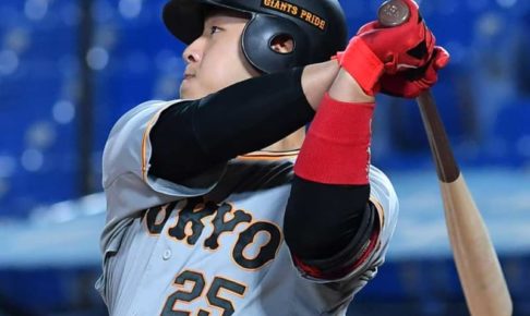 巨人・岡本和が原監督の期待に応え２日連発「１０１号」