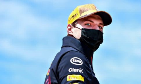 レッドブル・ホンダのフェルスタッペン、F1タイトルを見据え、アプローチを変更「去年のようにリスクを冒すことはできない」