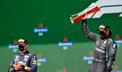 ハミルトンが今季2勝目。レッドブル・ホンダのフェルスタッペンは最速ラップ逃すも2位入賞【決勝レポート／F1第3戦】