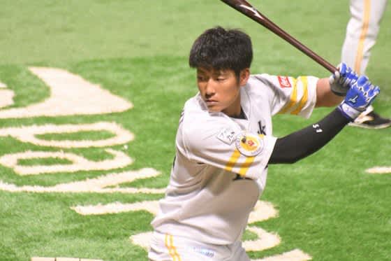 初スタメンで3安打4打点の大活躍 開幕1軍から漏れた鷹・上林が抱えていた思いとは… 初スタメンで3安打4打点の大活躍 開幕1軍から漏れた鷹・上林が抱えていた思いとは…