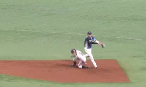 9回2死満塁での好守が「全然難しそうに見えない」　西武源田の「判断が冷静過ぎる」