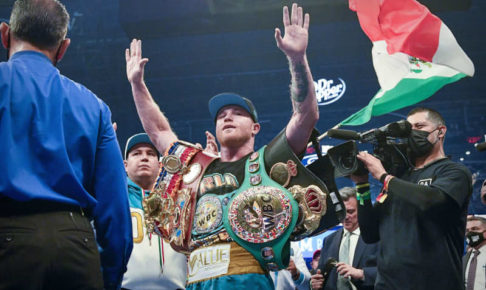 【ボクシング】カネロがソーンダース撃破でＳミドル級３団体統一　史上最多７万３１２６人熱狂