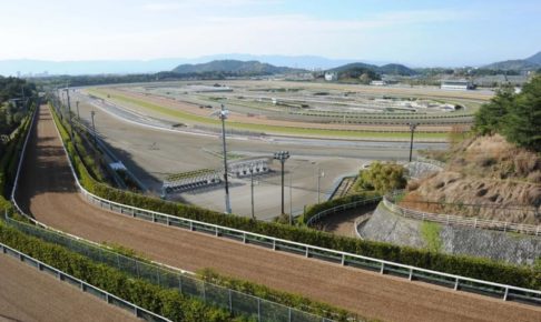 【JRA】栗東トレセンの厩舎従業員がコロナ感染