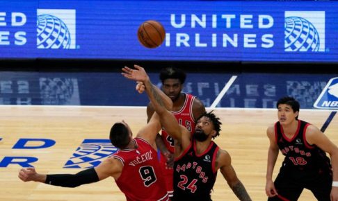 NBA＝渡辺が足首痛め負傷退場、ラプターズ5連敗