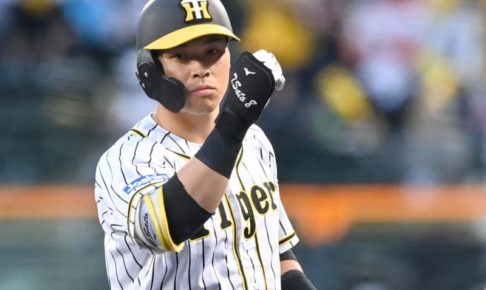 阪神・佐藤輝への申告敬遠にスタンド悲鳴とため息　佐々木朗との3度目対決はお預け
