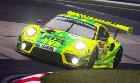 14時間30分の中断を挟み、“スプリントレース”となった2021年のニュル24時間。マンタイのポルシェが制する