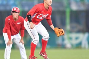 広島・小園、打率3割ターンじゃ 残り3試合、つなぎの意識でマルチ安打が“ノルマ”
