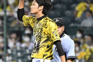 今夜は「悪い藤浪」 阪神5番手で登板も…一死も奪えず4失点