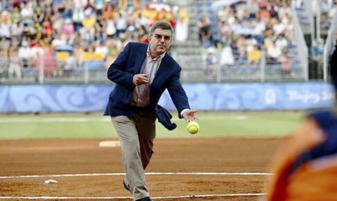 バッハ会長、野球で始球式　28日福島での日本開幕戦