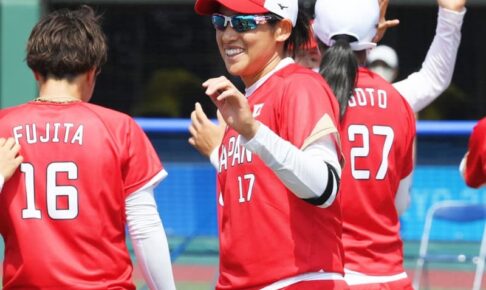 ソフト日本コールド快勝発進　上野が13年ぶり五輪で貫録投！打線は3発