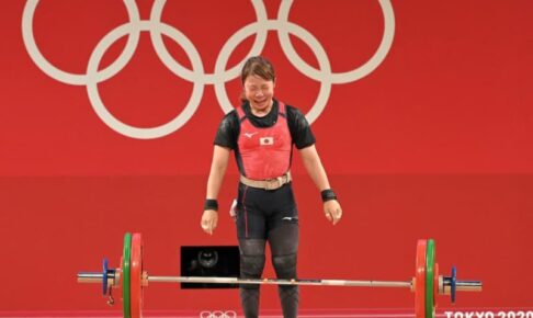 重量挙げの三宅宏実「完全燃焼です」5度目“集大成”の五輪終え　涙も