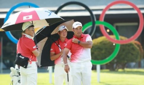 「やっと五輪が始まるな」松山英樹が初の練習ラウンドで汗　丸山茂樹HCもエースを“視察”