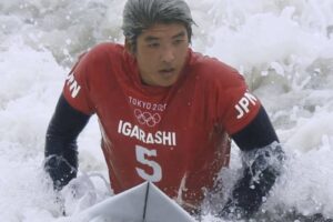 五十嵐カノア決勝進出　サーフィンのTV中継渇望の声殺到→日テレが急きょ放送開始