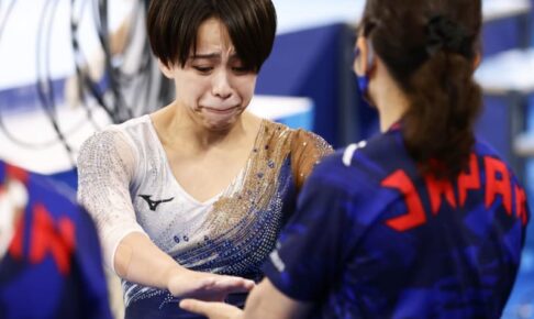 村上ら日本、女子団体総合で5位　体操・27日