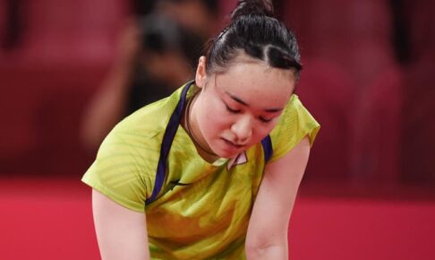 伊藤美誠 世界3位の中国選手にストレート負け 3位決定戦でメダルへ【五輪卓球】