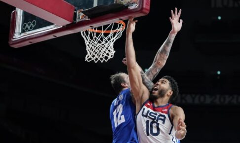 王者米国が8強入り　バスケットボール・31日