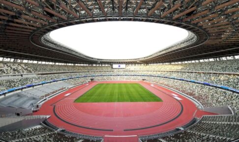 男子100mはイタリアのヤコブスが金メダル　9秒80　フライングで7人のレース