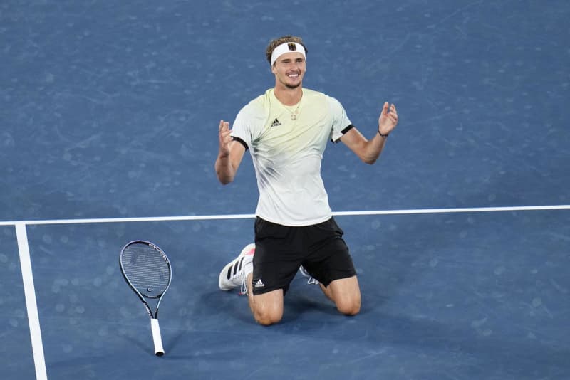 ドイツのズベレフ、男子単で優勝 テニス・1日 ドイツのズベレフ、男子単で優勝 テニス・1日