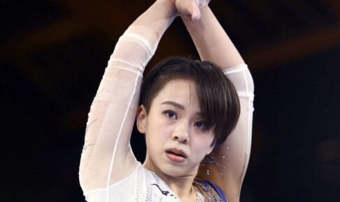 体操、24歳の村上茉愛が「銅」　個人種目別の床運動