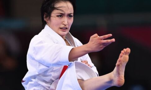 【東京五輪】“空手界の綾瀬はるか”　清水希容が決勝進出「力強い演武を見せたい」