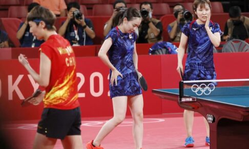 卓球女子団体、中国に屈し「銀」 ロンドン、リオに続き表彰台