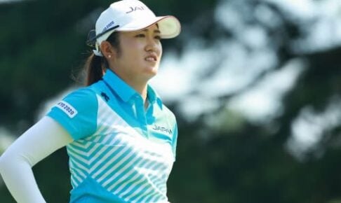 稲見萌寧は「68」で浮上　メダル圏内の暫定3位でホールアウト