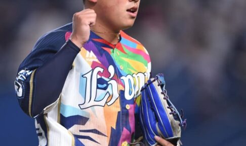 西武・愛斗、強肩発動　エチェバリアをライトゴロに仕留める