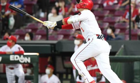 広島・鈴木誠が球団記録タイの6戦連発　26号ソロに「追加点になって良かった」