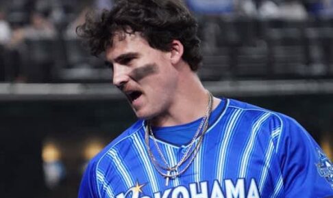 「バケモンだろ…」規格外のパワーで電光掲示板直撃、DeNAオースティンの特大3ラン