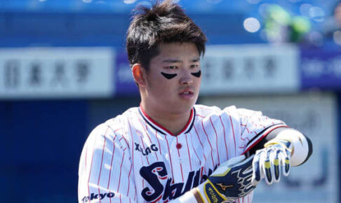 ヤクルト村上、清原超えの史上最年少100本塁打　21歳7か月で快挙、広島ベンチも祝福