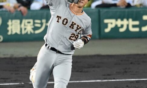 巨人完勝!首位阪神と2.5差 吉川&坂本弾で二回に一挙7得点 菅野5勝目 巨人完勝!首位阪神と2.5差 吉川&坂本弾で二回に一挙7得点 菅野5勝目
