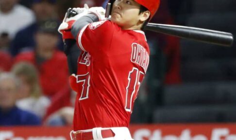 大谷　大飛球届かず9戦ノーアーチ　4打数無安打　打ち損じで顔ゆがめる場面も