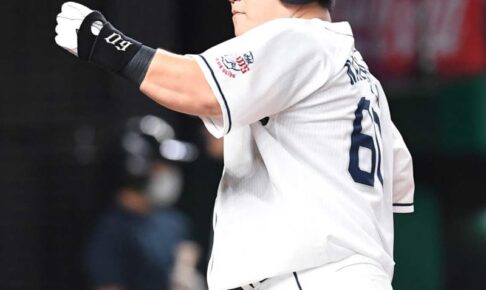 西武・中村剛也が秋山幸二に並ぶ437号「真っすぐ！　打ててよかったです！」