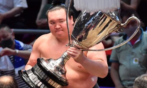 【大相撲】大横綱・白鵬「コロナ全休」から引退　自ら〝史上最強2世〟育成へ！