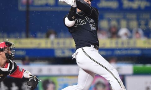 オリックス　ミラクル4連勝！T－岡田が9回2死、値千金3ラン！ロッテにゲーム差なし