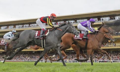 凱旋門賞、日本馬の初制覇ならず　第100回の世界最高峰レース