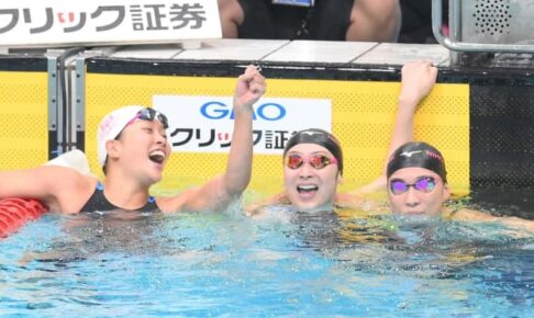池江璃花子「最後は意地で競り勝った」50M自由形でインカレ初優勝【一問一答】