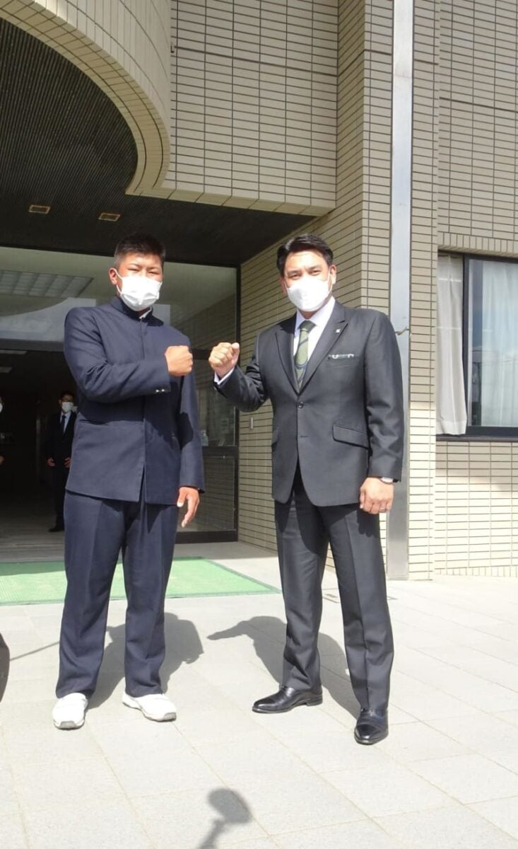 ロッテ1位の松川、指名あいさつ受ける　好きなお菓子は「雪見だいふく」