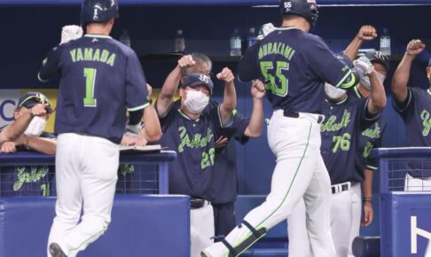 ヤクルト　村上V弾で逆転勝ち！優勝M8　サイスニード緊急降板も一丸継投で逃げ切り