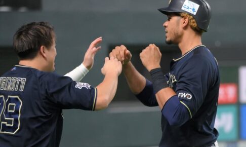 オリックス執念引き分け　山本好投、八回モヤが同点打　ロッテのマジックは8のまま