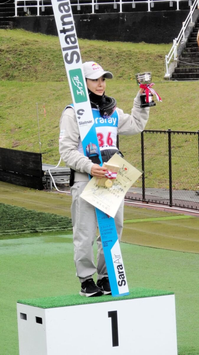 高梨沙羅が5年連続7度目V　1本目3位から逆転「集中してやるべきことをできた」