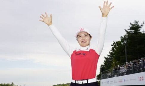 古江彩佳が“地元”で2週連続優勝に言葉を詰まらせ…「ジュニアのころ見に来ていた大会で勝ててうれしい」