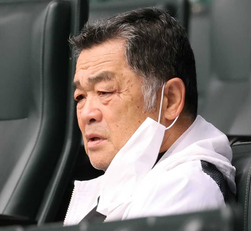 阪神・川藤OB会長 日本一へ熱いゲキ V逸「悔しいに決まっとるやろがい!」 阪神・川藤OB会長 日本一へ熱いゲキ V逸「悔しいに決まっとるやろがい!」