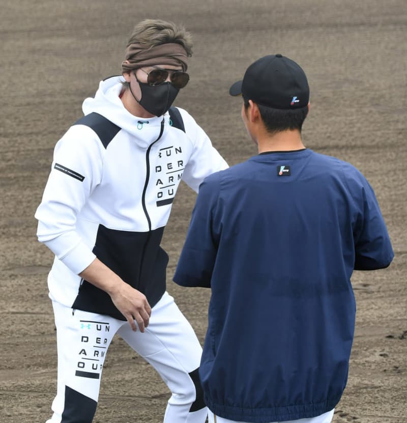 新庄監督が清宮に論理的ダイエット指令「痩せて飛距離が落ちれば食って戻せばいいだけ」 新庄監督が清宮に論理的ダイエット指令「痩せて飛距離が落ちれば食って戻せばいいだけ」